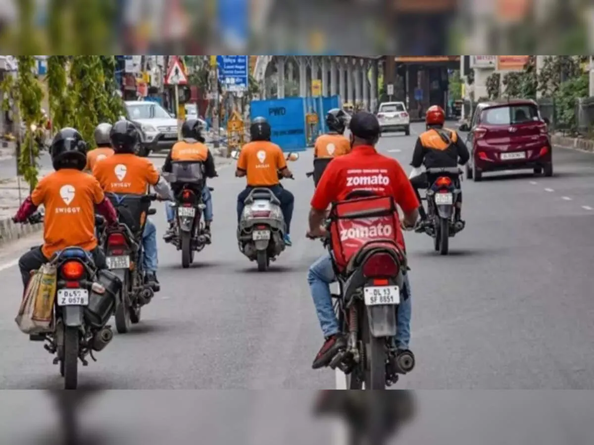 Gig workers demand legal heatwave protection including paid breaks and water