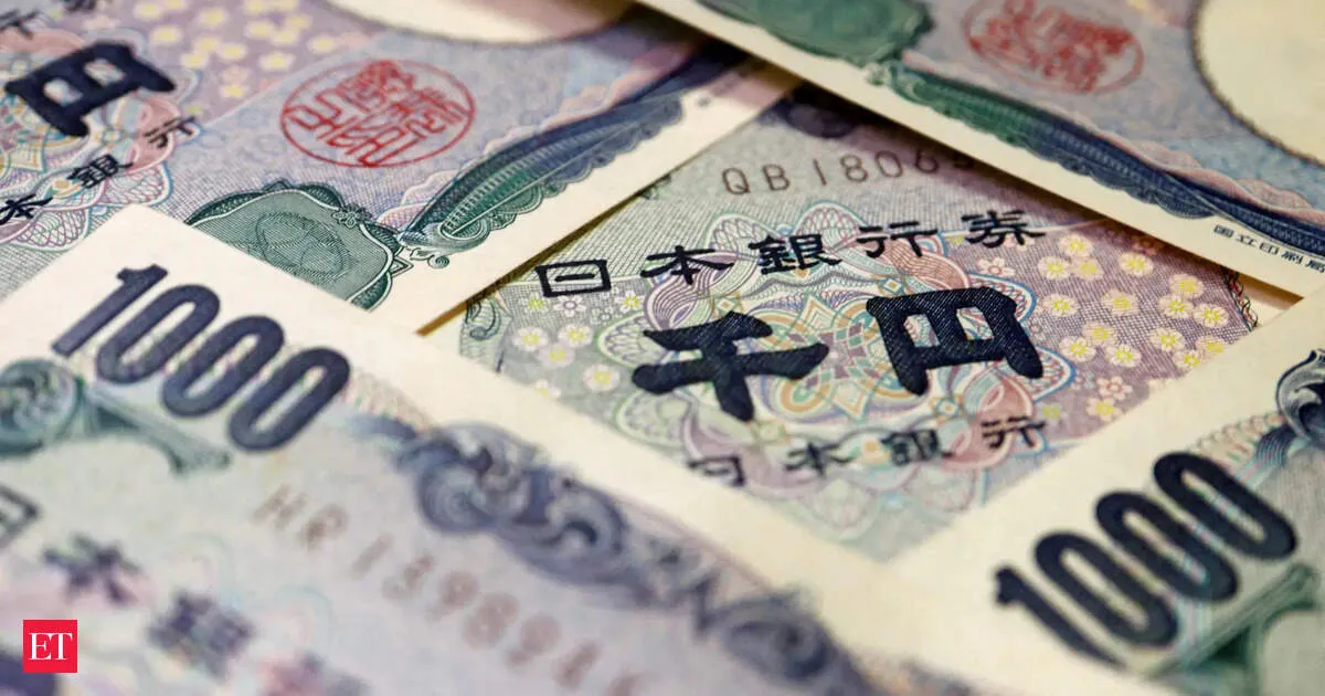 Dollar crashes against yen as Japan currency hits historic gains and traders scramble