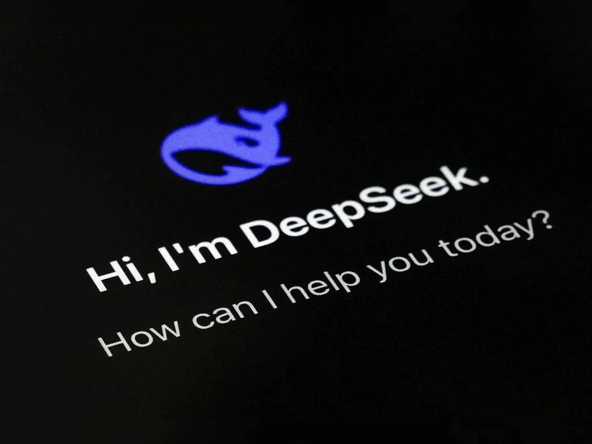 DeepSeek returns with a cheaper AI model and one million word context