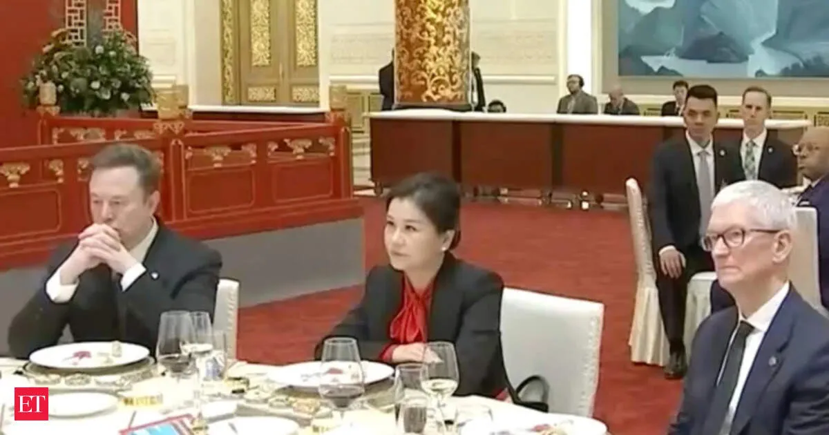 China richest woman Zhou Qunfei rose from teenage factory shifts to glass empire powering Apple Tesla and Musk
