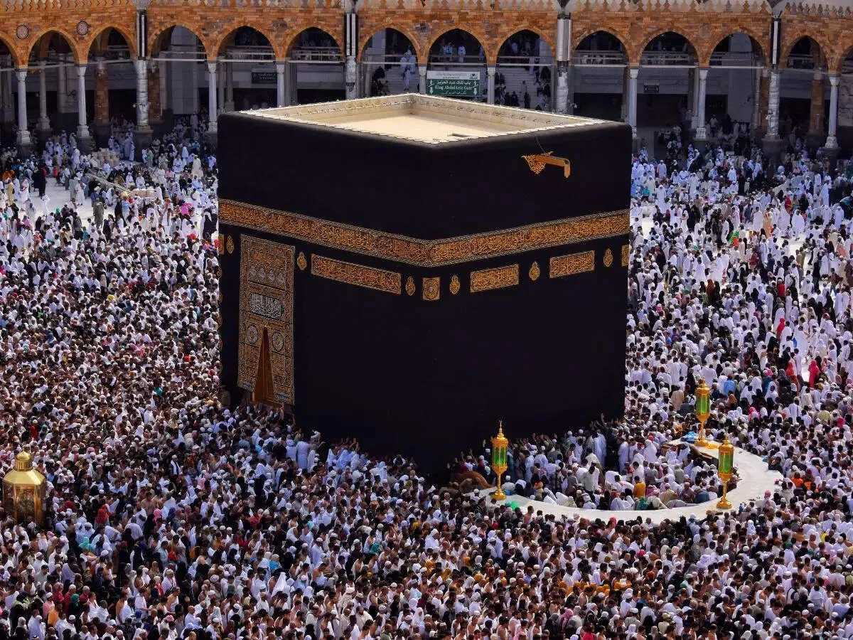 Saudi Arabia hikes Hajj hospitality penalties for repeat offenders and risks license cancellation