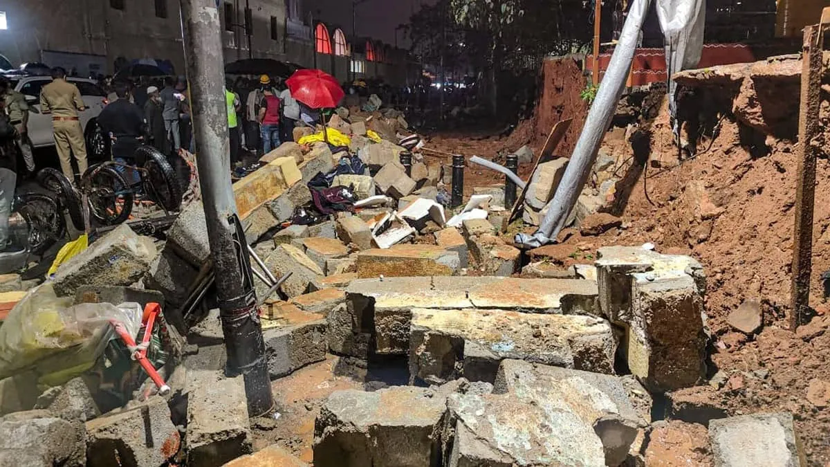 Bengaluru wall collapse kills 7 including three children near Bowring Hospital