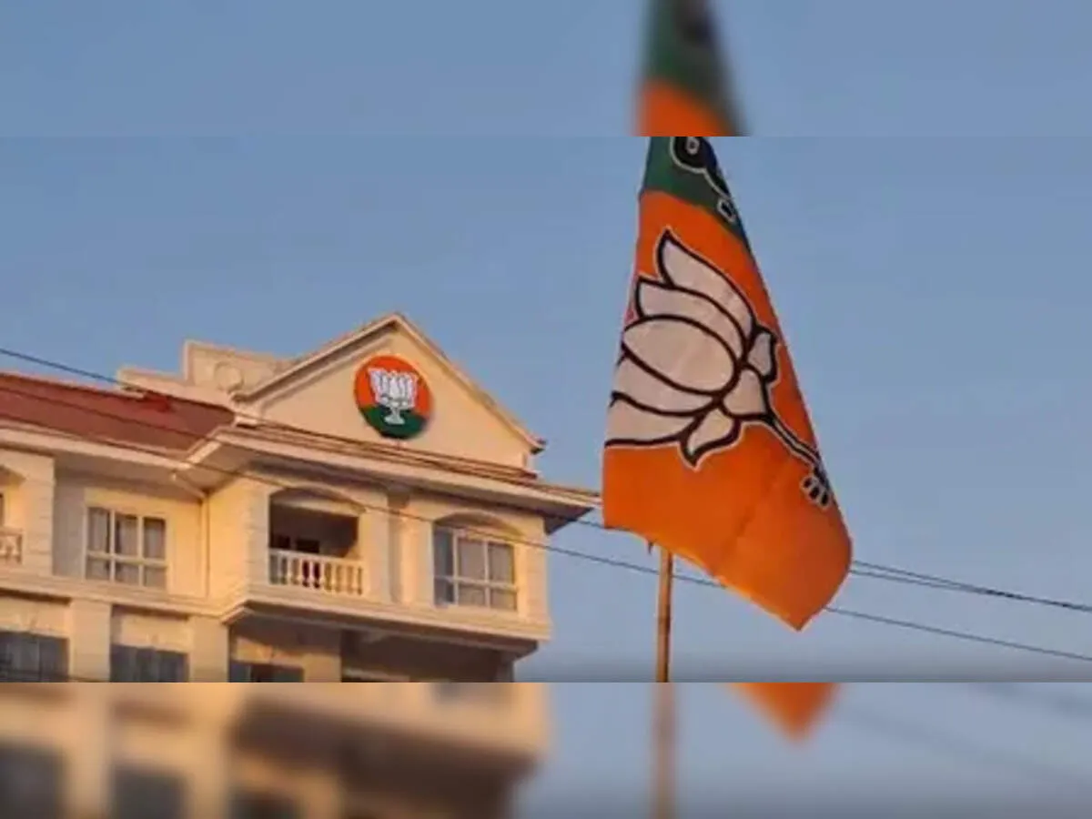 BJP sweeps West Bengal as eastern power shifts away from regional strongmen