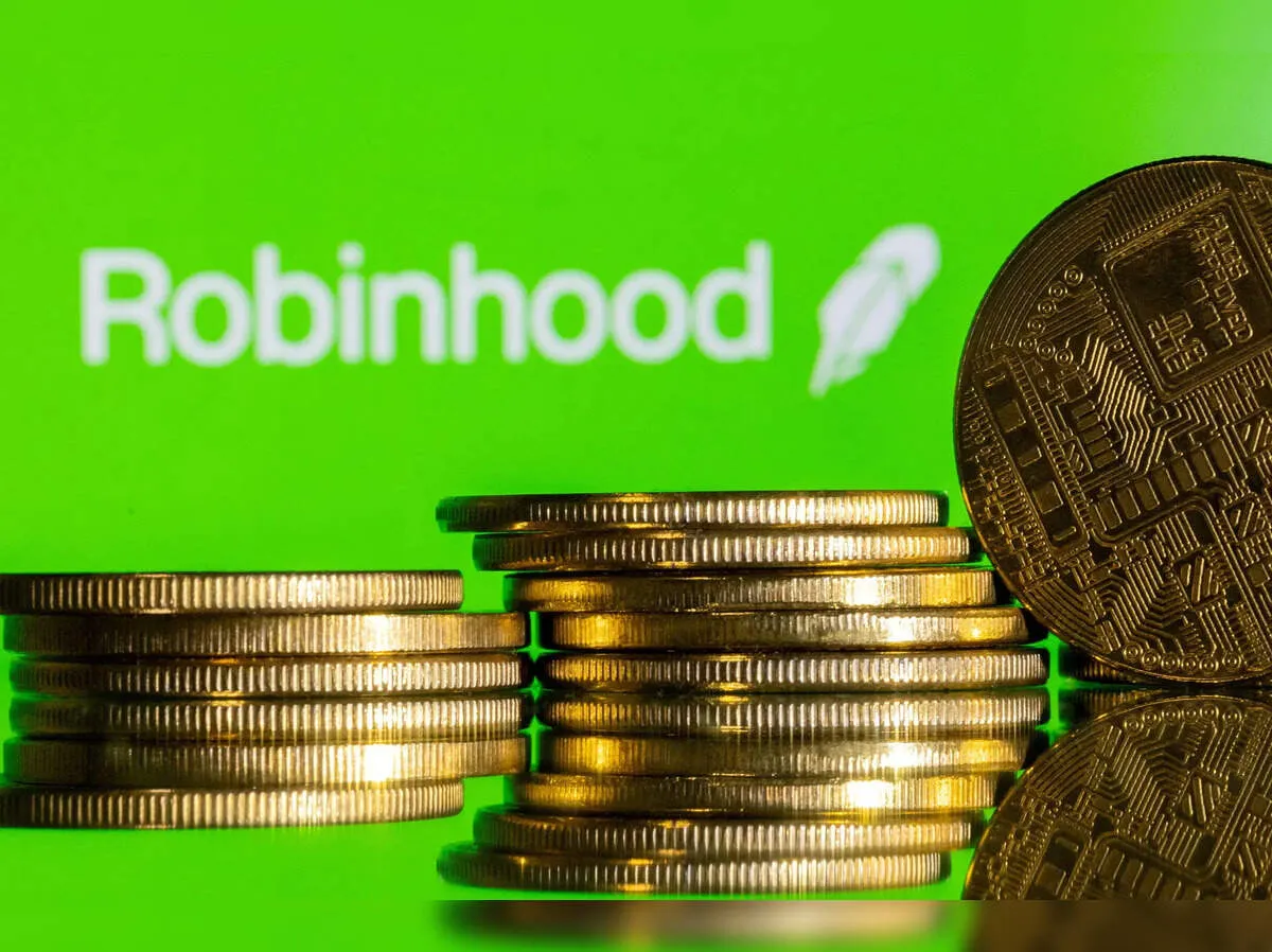 Robinhood shares fall as crypto slump hits trading volume growth