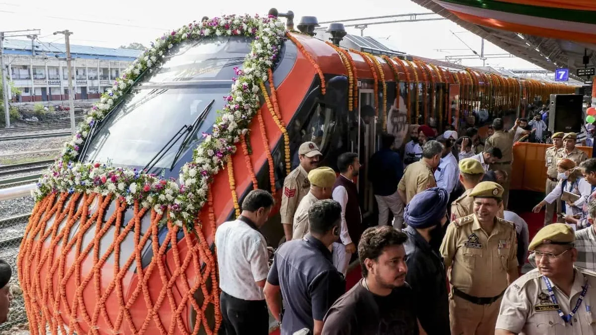 Direct Vande Bharat to Srinagar flagged off in historic Jammu Kashmir rail milestone