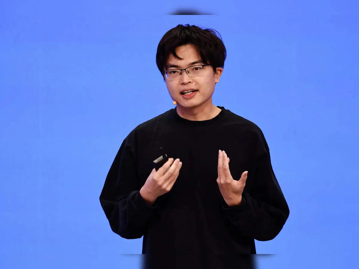 Moonshot AI raises 2 billion valued above 20 billion in Meituan led round