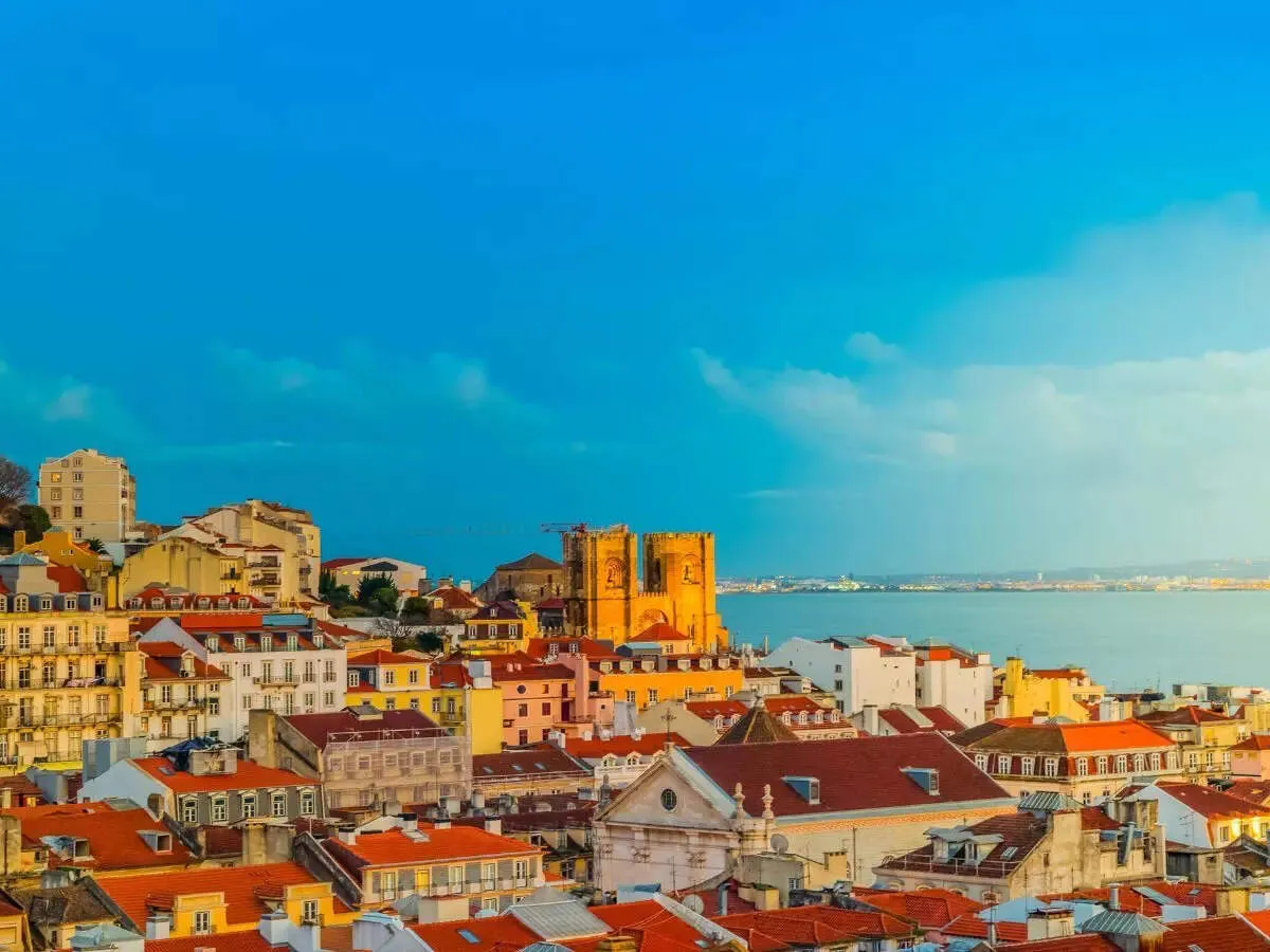 Portugal approves faster removals for illegal immigrants as right wing cabinet hardens stance