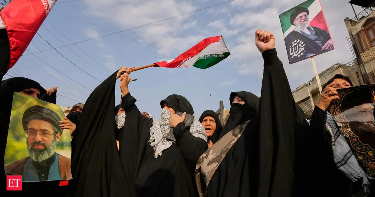 Pakistan opens a legal route for Iran goods, challenging US naval blockade and sanctions