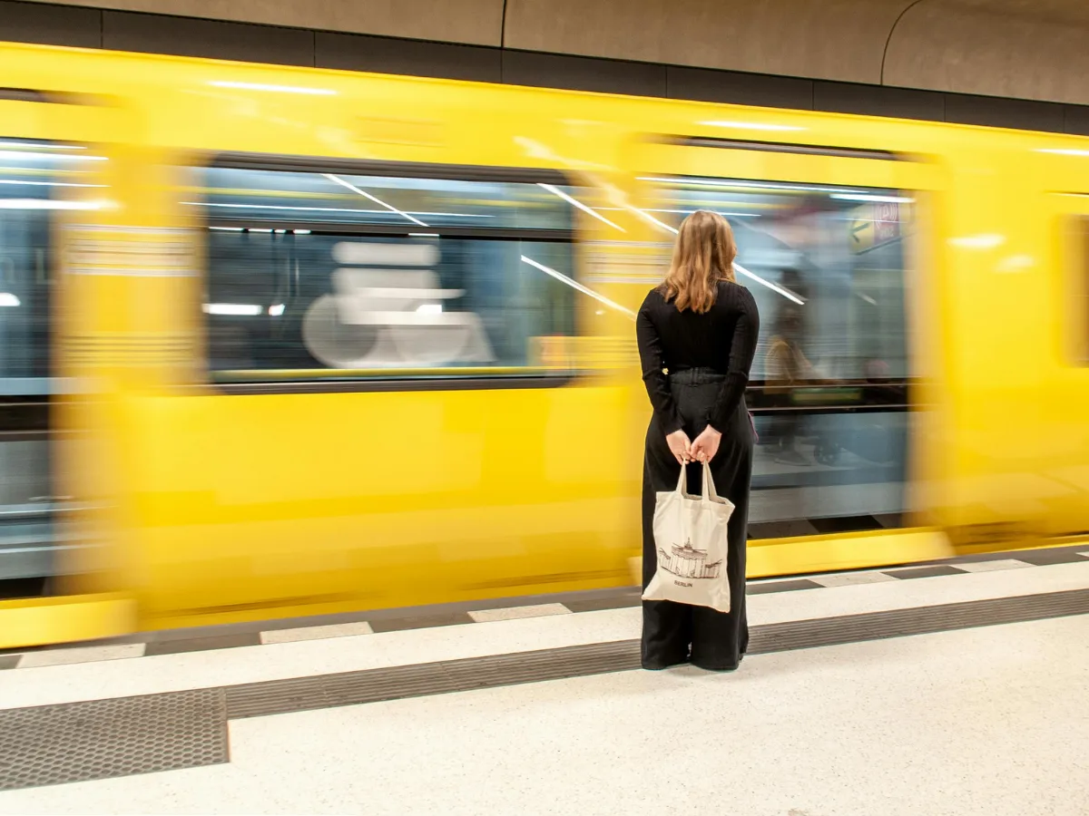 EU to force train operators to sell rival tickets and share data