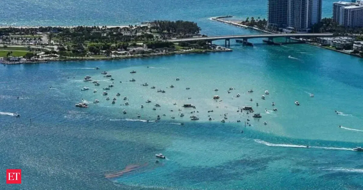 Charter boat explosion near Miami sandbar leaves 11 injured as officials investigate cause