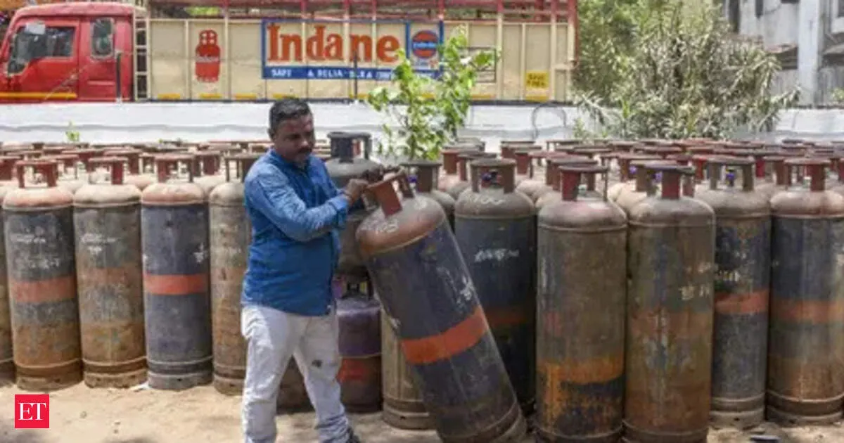 India raids thousands of LPG sites as hoarding crackdown intensifies amid supply jitters