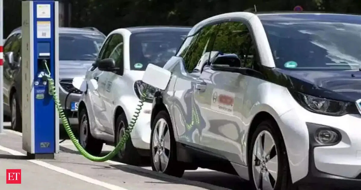 Delhi drafts EV Policy 2.0 with citizen first incentives for EV buyers and scrappage