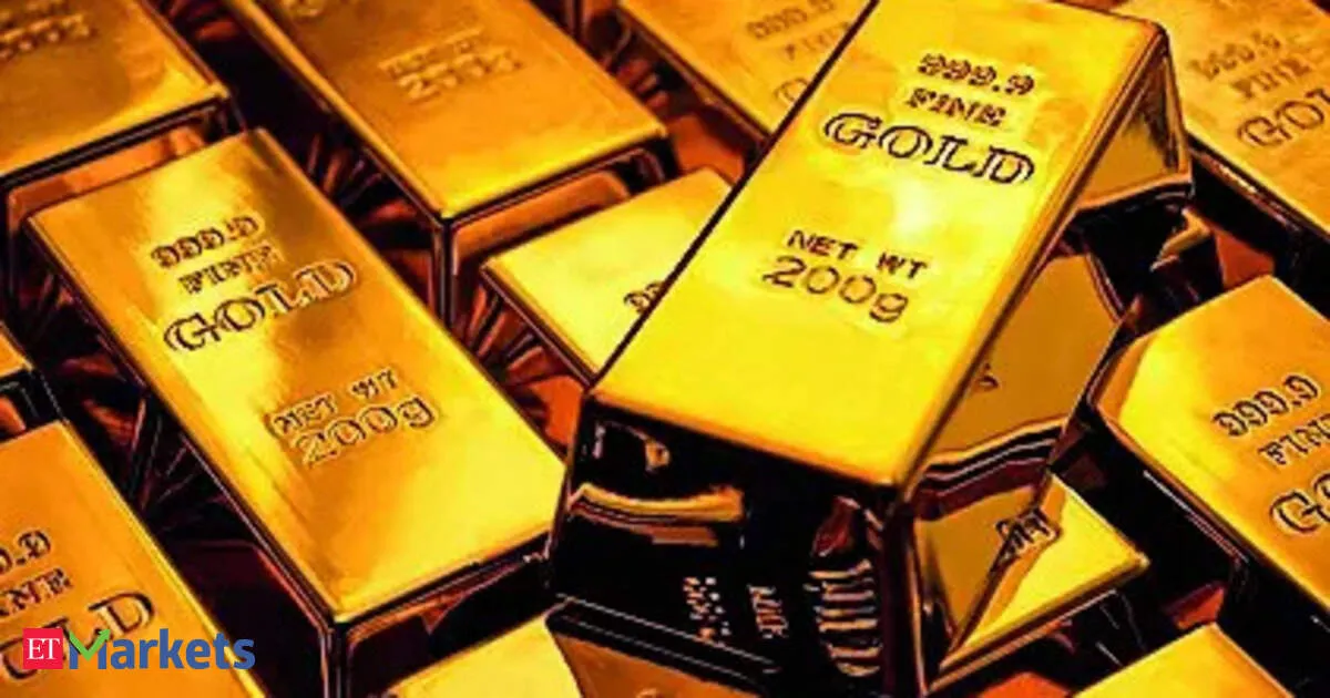 Gold dips as inflation jitters return and US Iran peace talks spark market nerves