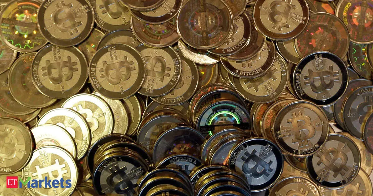 Bitcoin nears 68000 as Iran fears fade and traders brace for US jobs data