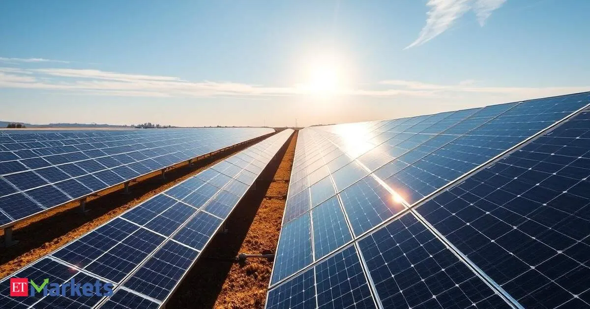 SW Solar shares slip 2% as revenue drops 23% but profits jump 143% in Q4