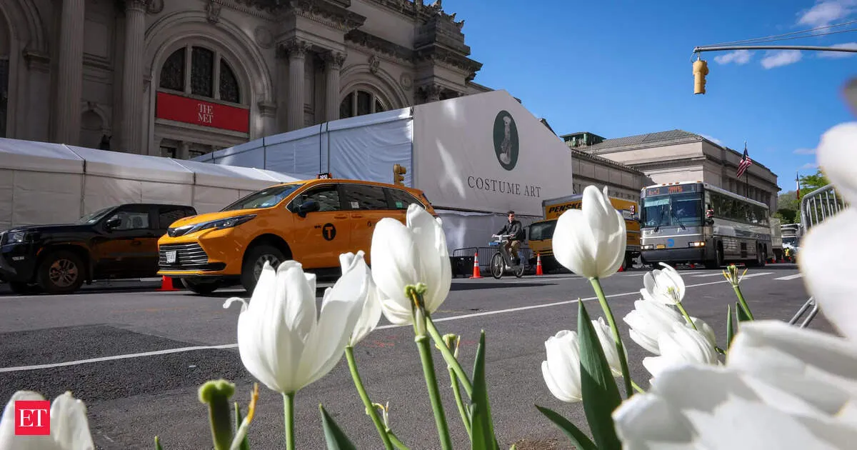 Met Gala 2026 protests erupt as Jeff Bezos faces backlash during red carpet arrival