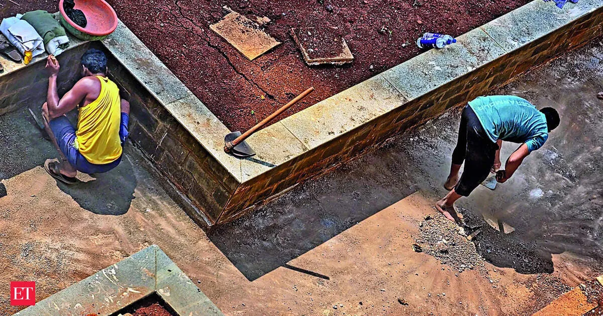 Delhi to issue chip smart cards for construction workers and track builder cess