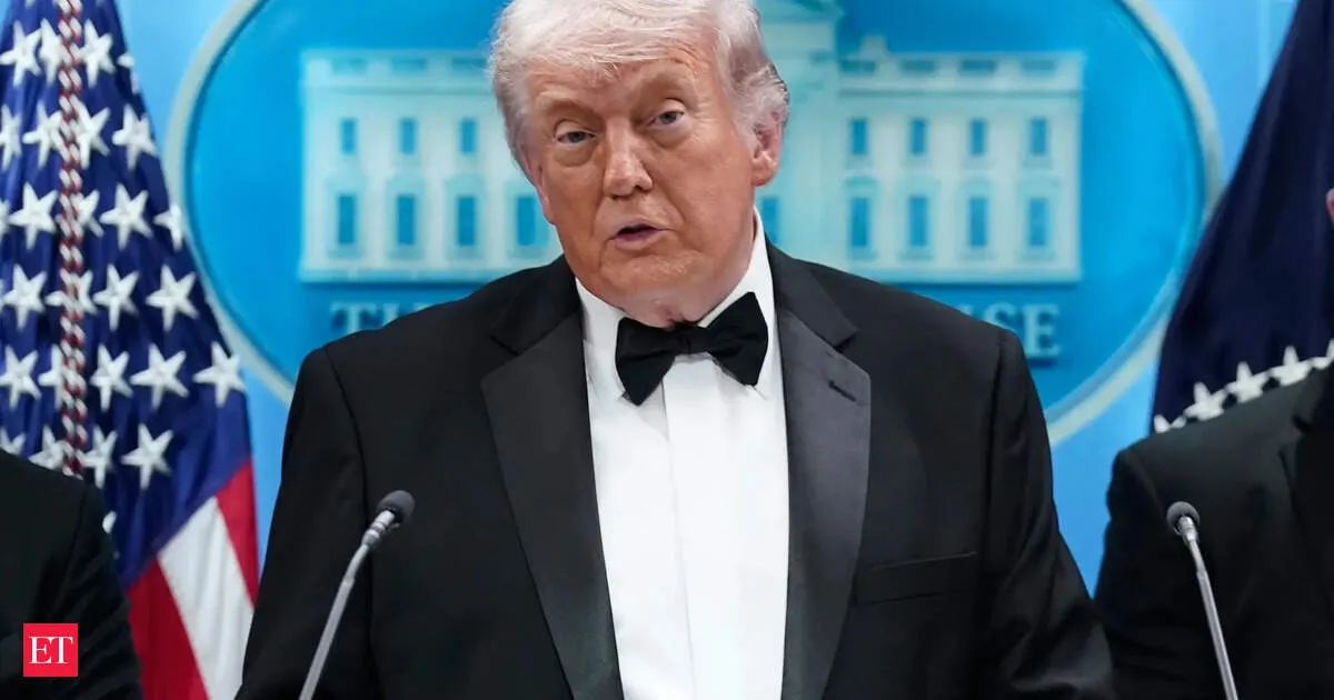 Trump derides suspect as relatives flagged him over extremist posts after press dinner attack