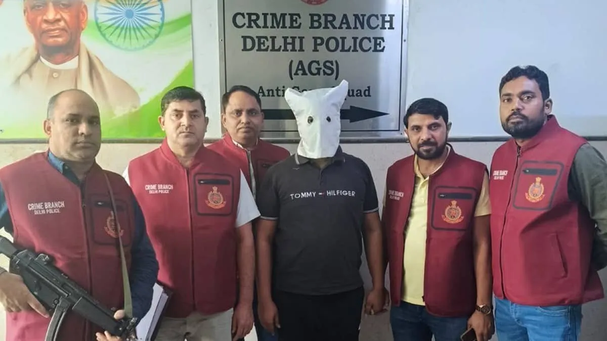 Delhi Police Arrest Three Over Trafficking Banned Medicines Linked to Extortion Racket