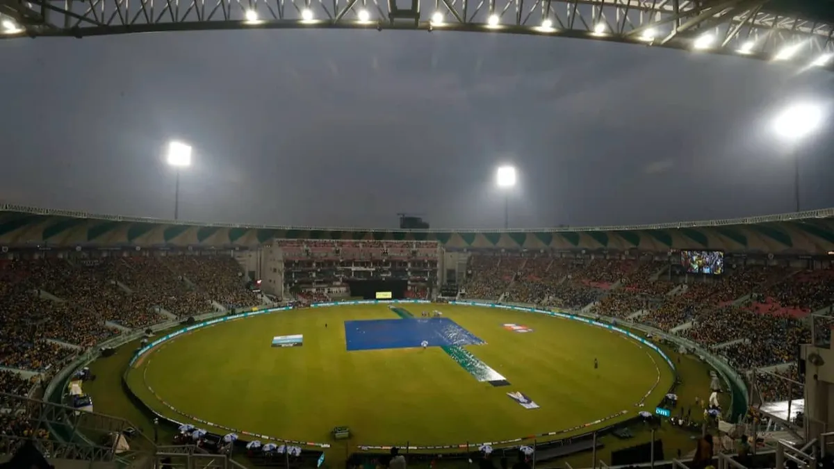 Lucknow vs RCB IPL 2026 in Ekana Faces Rain Risk Threatening LSG Batting Plans Today