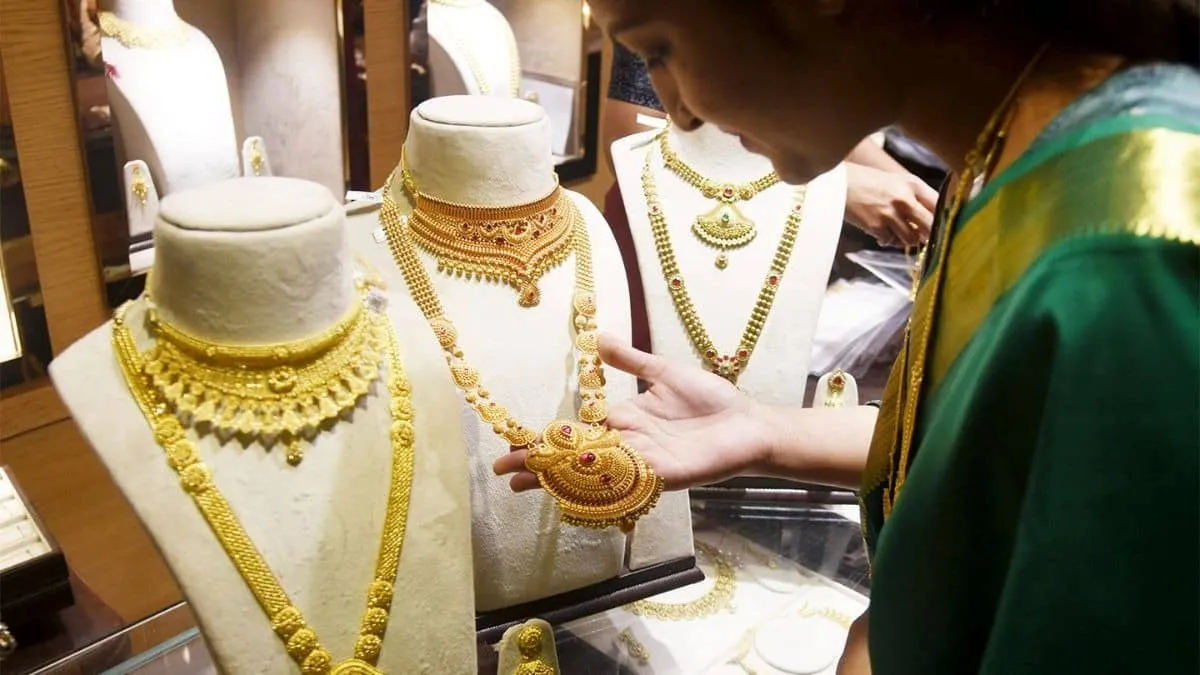 Gold and silver slip in India as dollar firms and tensions cool