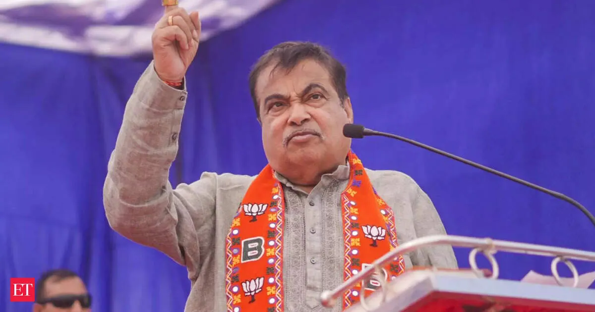 Gadkari promises big tolling savings as free flow system cuts costs from 12 to 3 percent