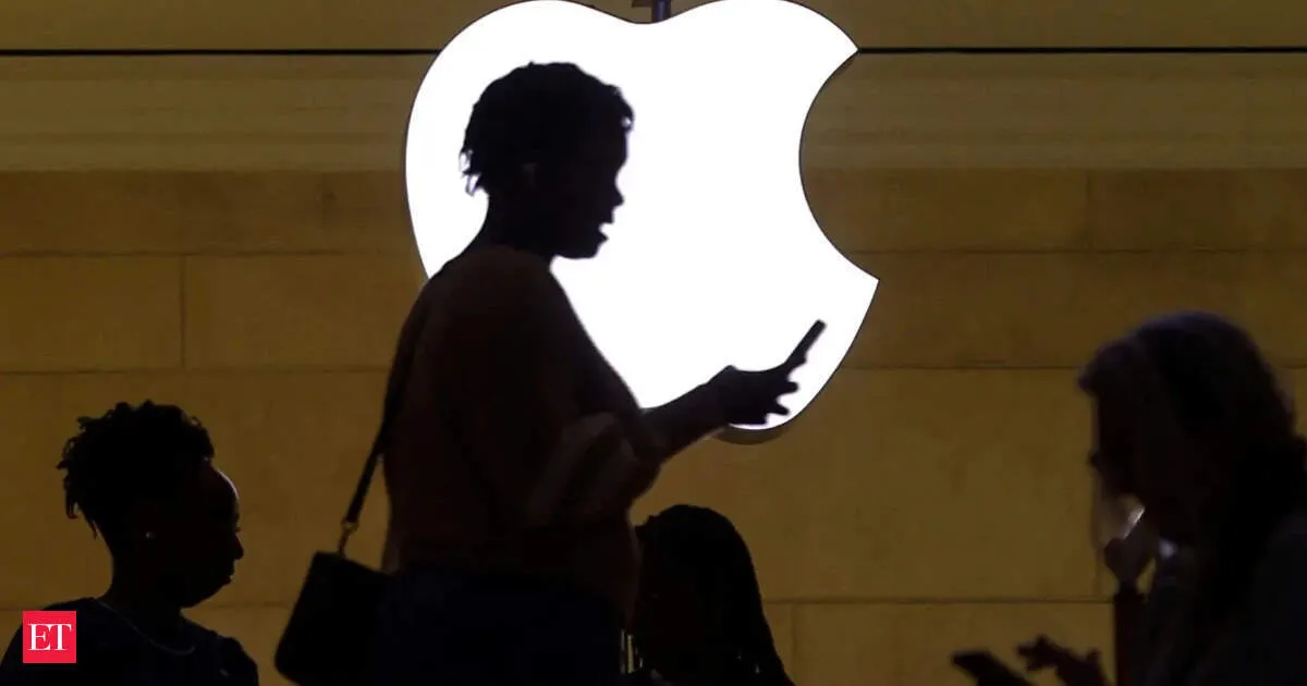 Apple seeks tariff refunds and plans to reinvest the money in US innovation