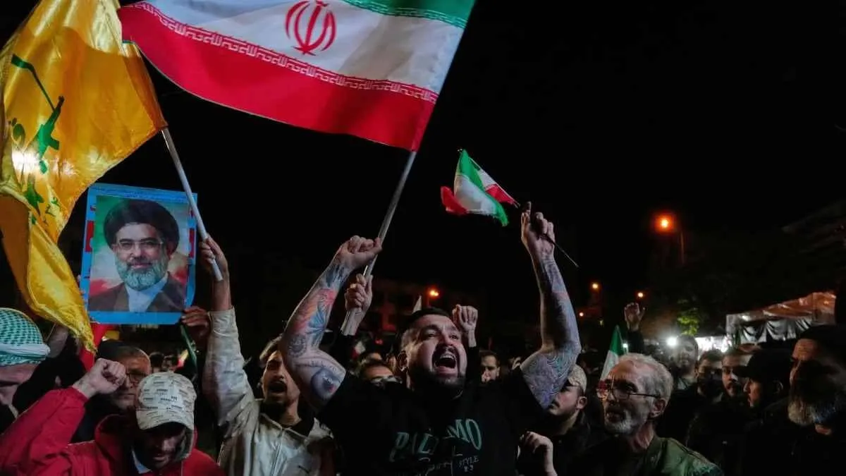 Trump says Iran peace talks face infighting Tehran hits back with iron unity