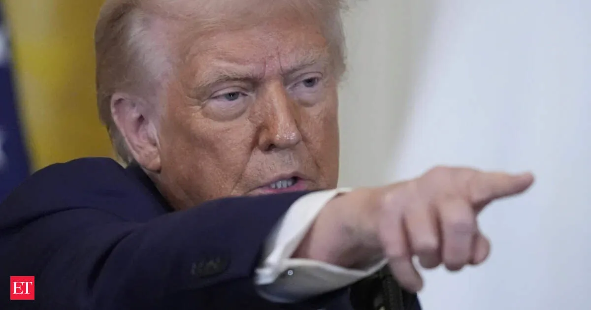 GOP reshapes midterm playbook using Trump energy while dodging unpopularity