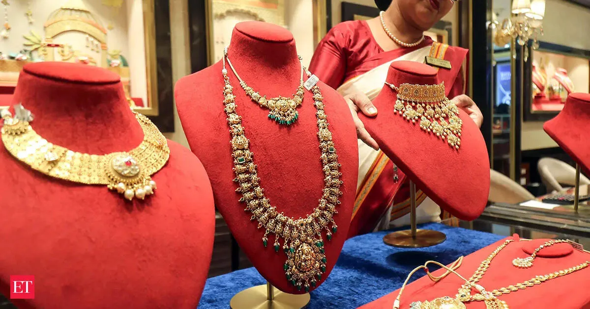 SBI warns of higher gold prices and more grey market supply after 15% duty hike