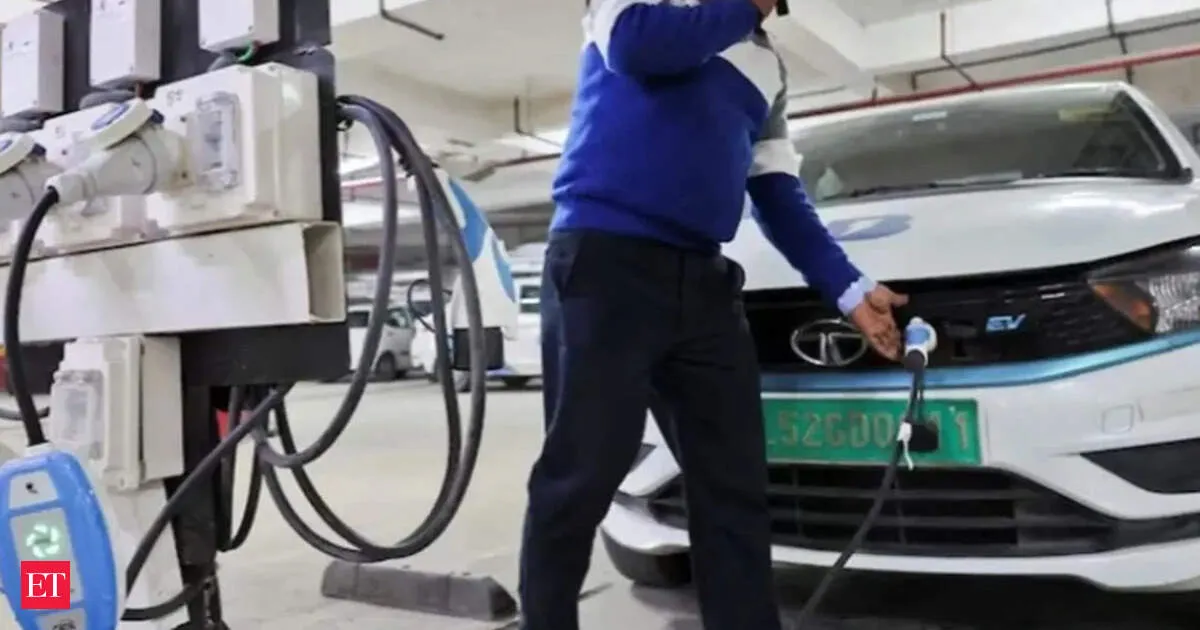 Delhi EV charging crosses 10000 points as infrastructure expansion accelerates past 3000 in a year