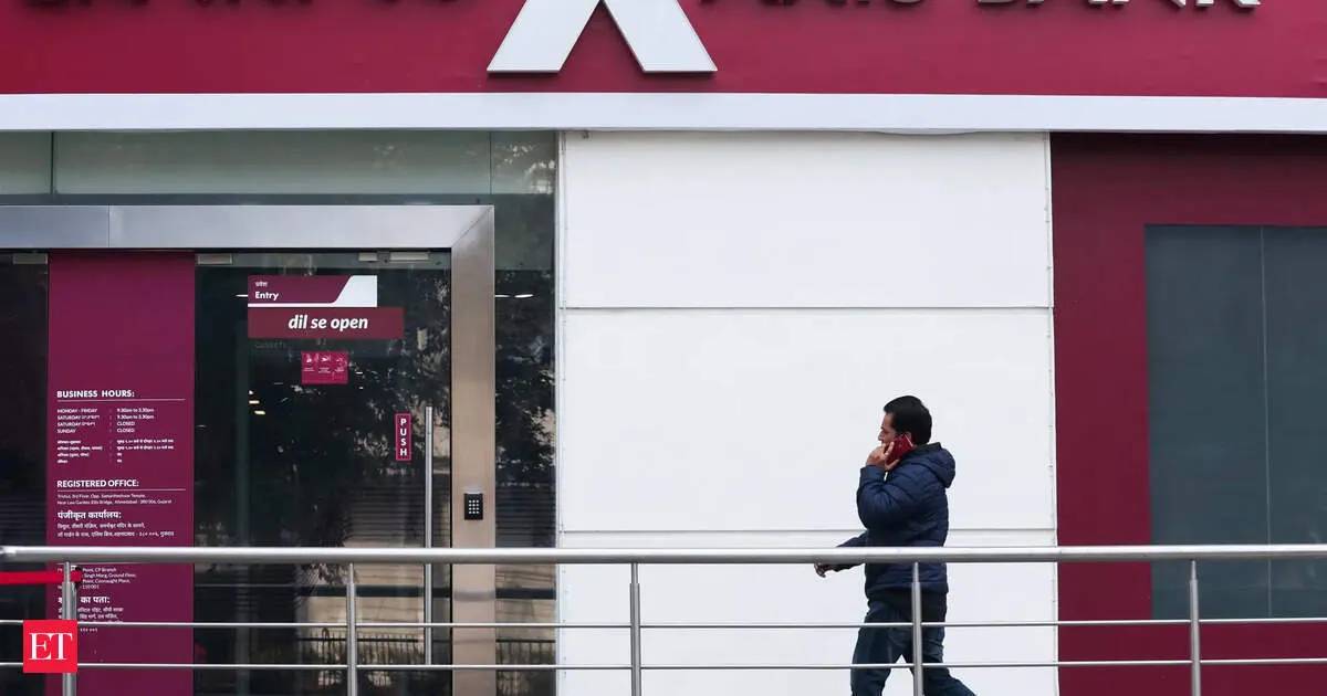 Axis Bank launches first digital locker focused branch in New Delhi