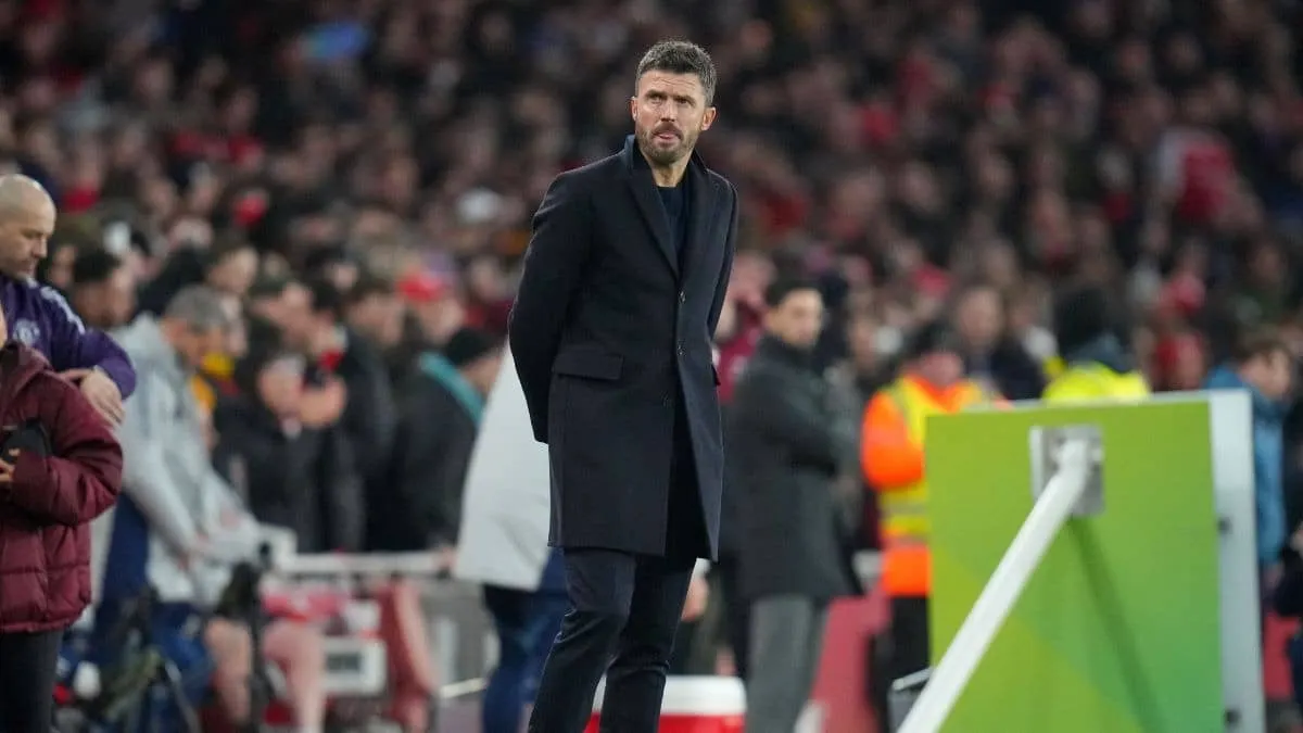 Michael Carrick emerges as frontrunner for Manchester United permanent manager role report