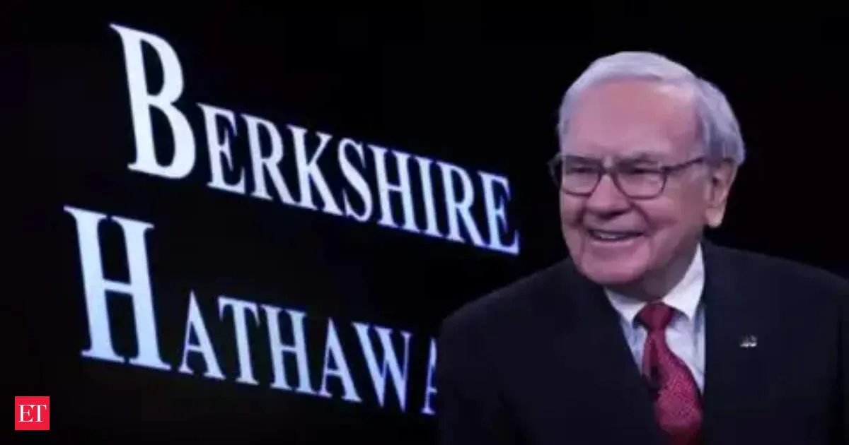 Berkshire Hathaway stockpile swells to 380 billion as Buffett steps away