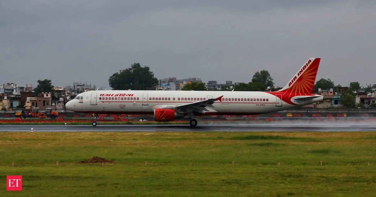 Air India seeks fresh funds from Tata and Singapore after 2.4 billion loss