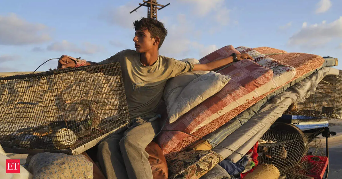 US to shut Gaza military monitoring centre as ceasefire aid plans hit a wall
