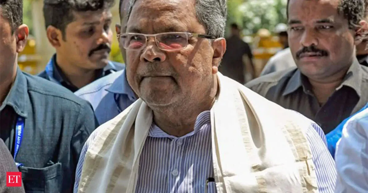 Karnataka schools ban saffron shawls CM Siddaramaiah says while other faith symbols allowed
