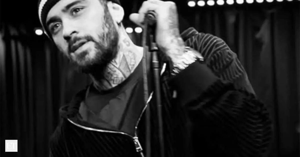 Zayn Malik hospital stay raises the question when will he return to the stage