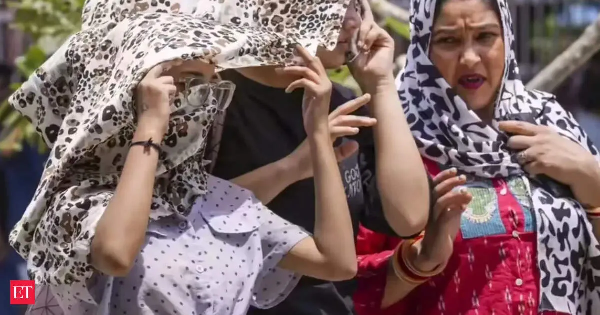 Delhi MCD orders citywide cooling measures as heatwave fears rise this summer