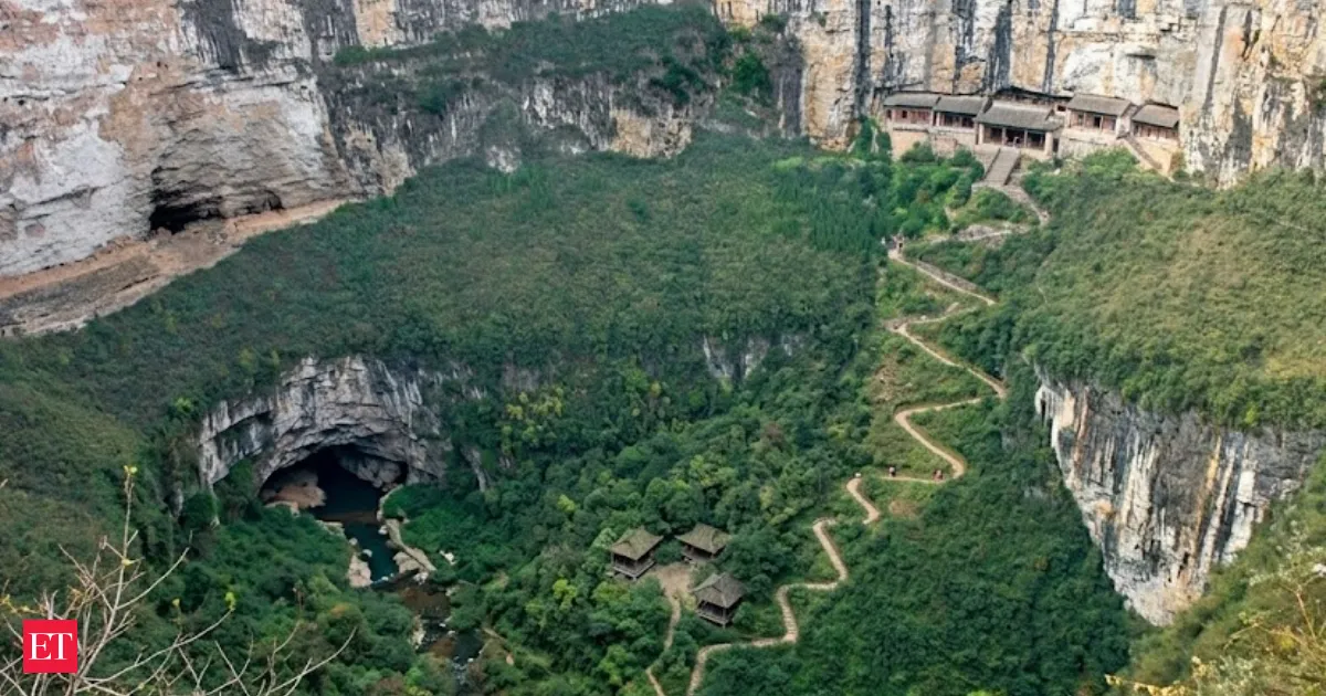 Vibrant Lost City Found Deep in Atlantic Ocean Thriving Without Sunlight