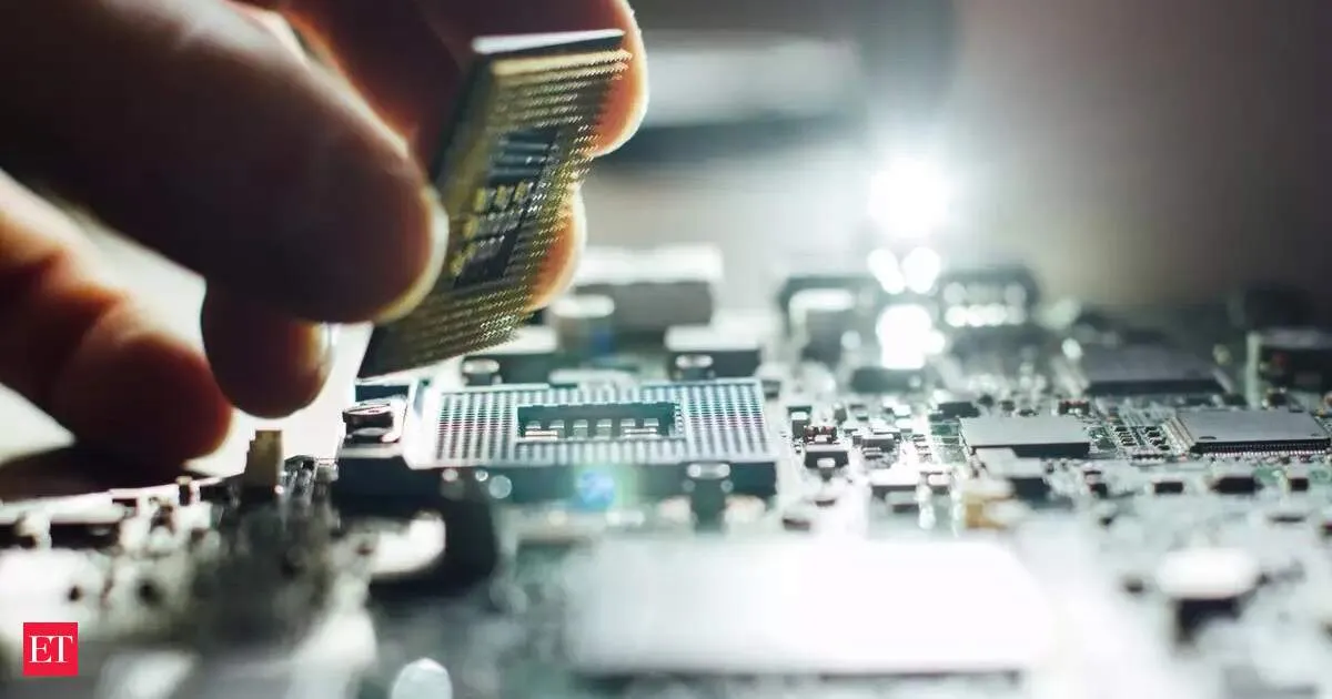Polish scientist’s tin slip sparked crystal breakthrough powering modern smartphone chips