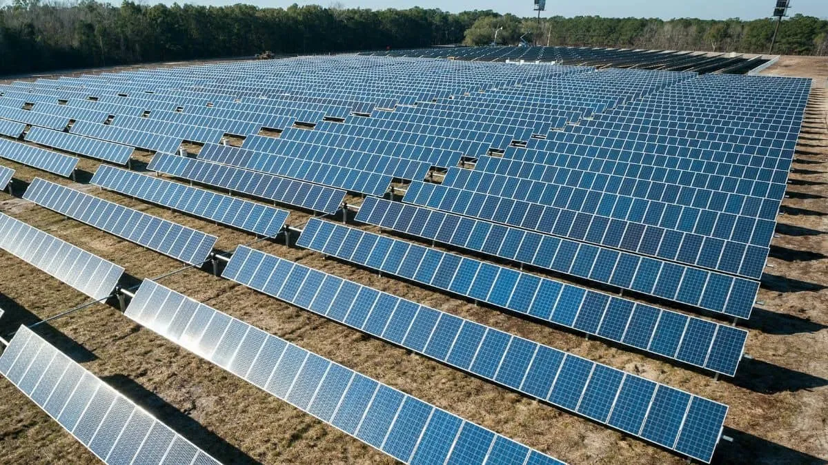 Karnataka High Court pauses tougher solar and wind penalties after industry challenges rules