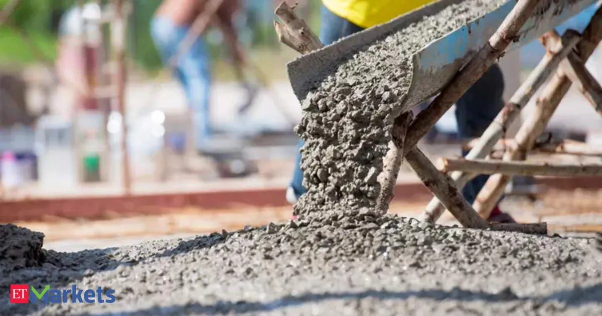 Shree Cement shares surge 4% as Q4 profit slips 8% yet brokerages stay bullish