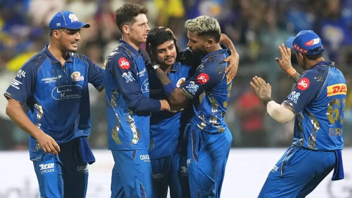 Sunil Gavaskar Warns Mumbai Indians MI Must Win Now in IPL 2026