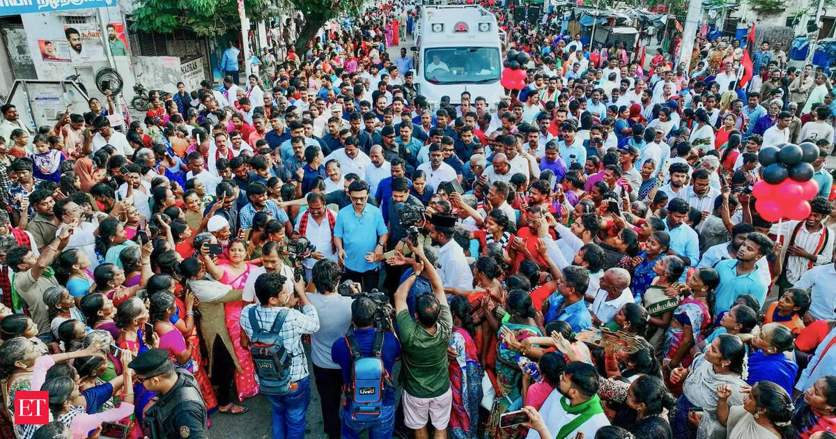 Tamil Nadu votes today with record first time voters and a shot at 2011 turnout peak