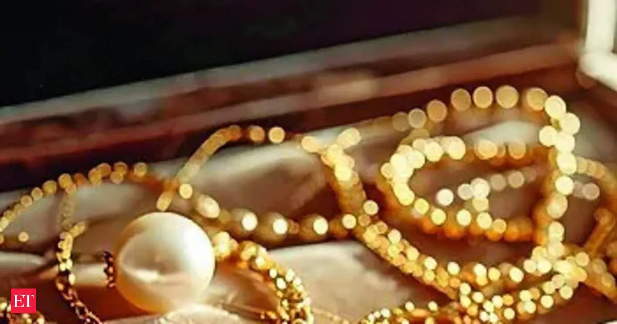 Bullion industry urges turning idle household gold into working capital to cut rising imports