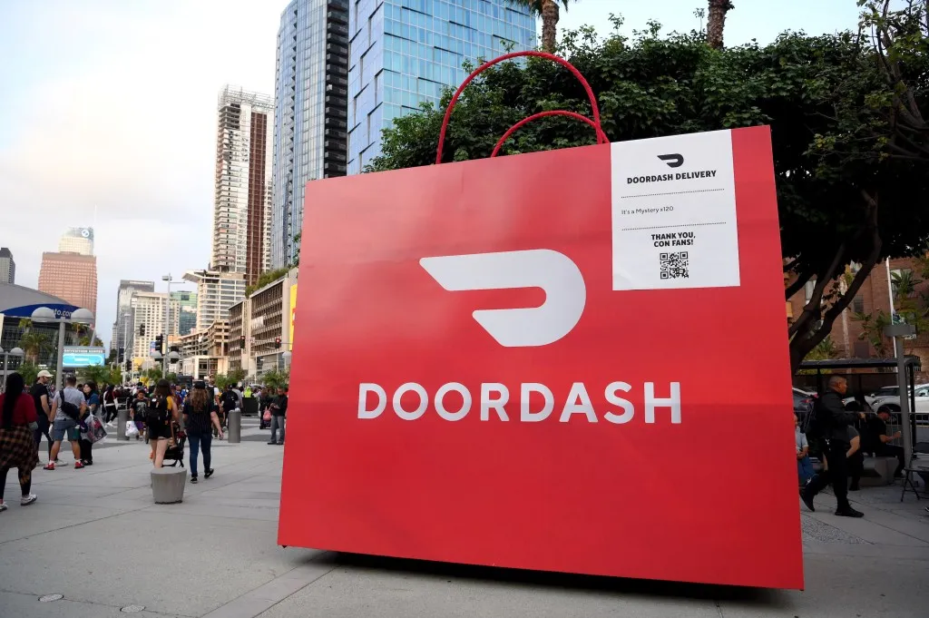 Restaurant Owner Says 188K in Delivery Fees Forced Exit from DoorDash and Uber Eats