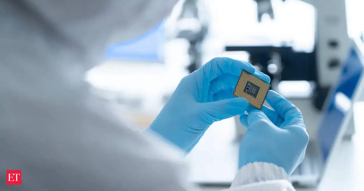 US orders chip firms to halt shipments to China Hua Hong for advanced chip work