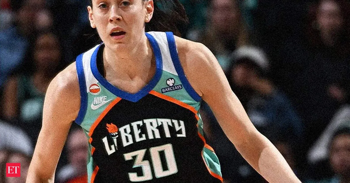 Stewart stars as Liberty crush Sun 106 75 in WNBA opener sending a loud league message