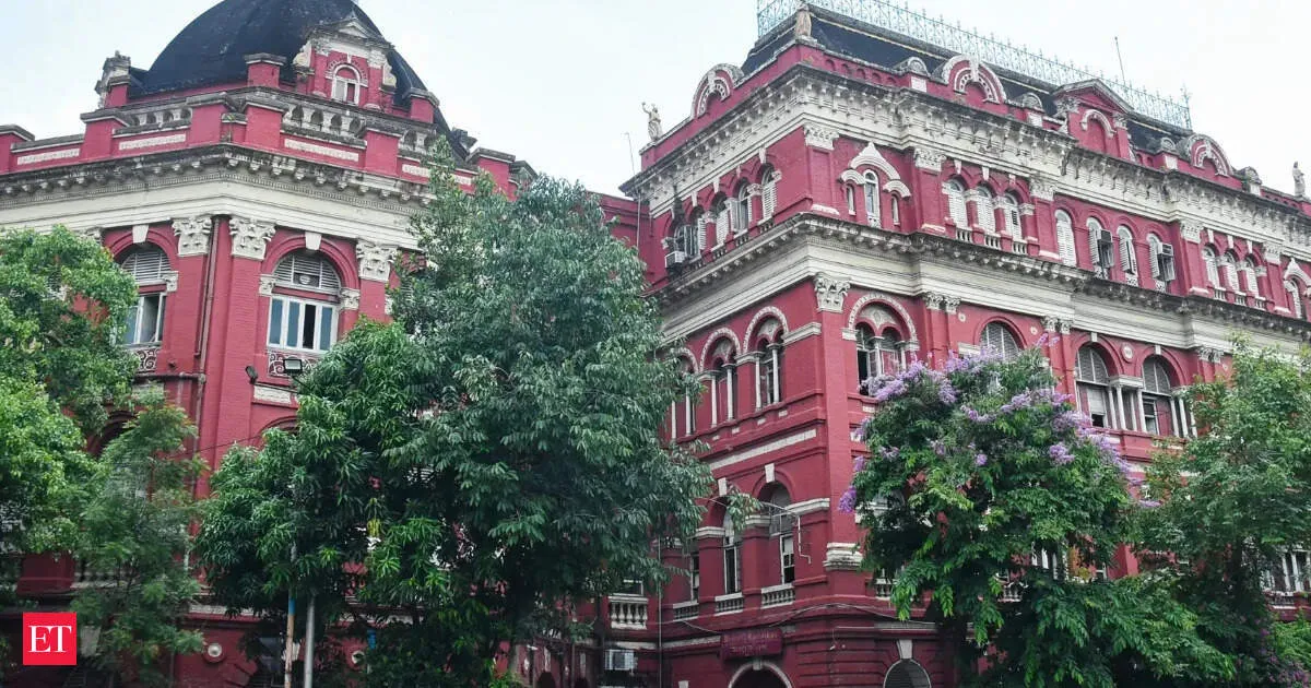 Bengal secretariat returns to Writers Buildings after 13 years and BBD Bag traders hope for a comeback